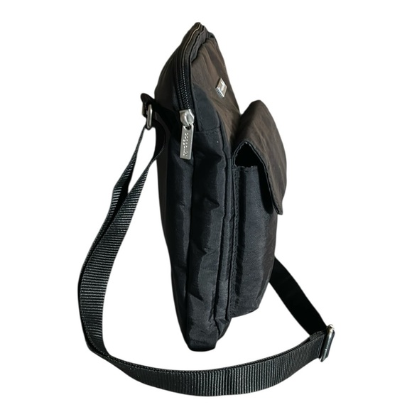 Baggallini Canyon Bag Crossbody in Black - Picture 3 of 9
